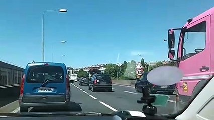 je pars en vacance pour 7h 54 omg