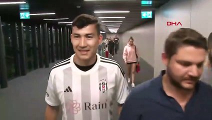 SPORTS Bakhtiyor Zaynutdinov, avec qui Beşiktaş poursuit les négociations de transfert, est venu à Istanbul avec un maillot noir et blanc.