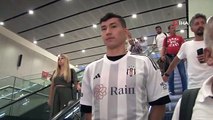 Beşiktaş'ın transfer ettiği Kazakistanlı futbolcu İstanbul'a geldi