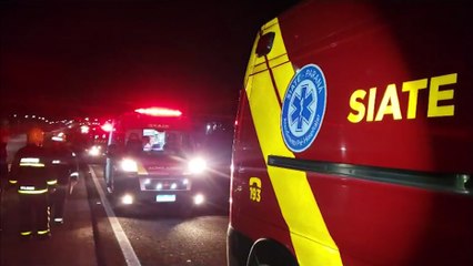 Casal fica ferido ao sofrer queda com Biz na PRc-467