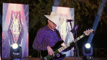 Clave de Rey - Necesito Una Compañera (En Vivo)