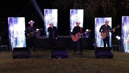 Estilo de Grande - Traigo Estilo (En Vivo)