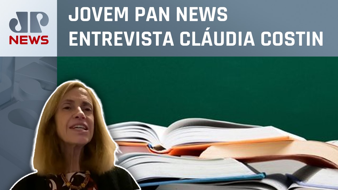Governo de SP acerta ao autorizar retomada de livros didáticos? Especialista em educação responde