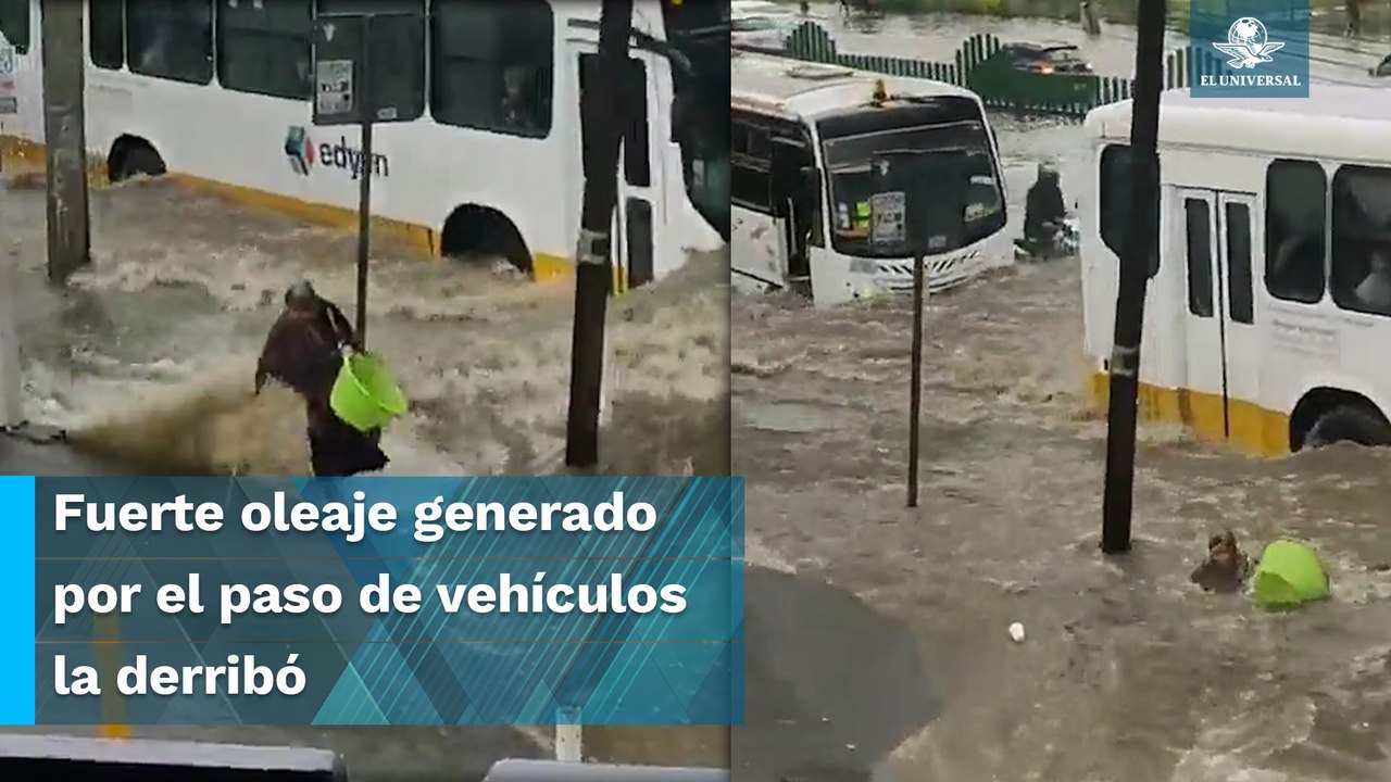 Mujer de la tercera edad es arrastrada por corriente de fuertes lluvias en Coacalco