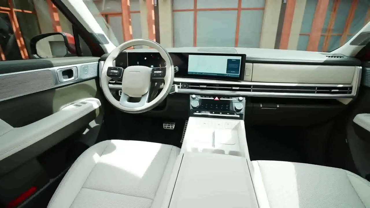 All-new Hyundai SANTA FE - Innenraumgestaltung - Horizontale und vertikale Designelemente vermitteln einen soliden SUV-Charakter