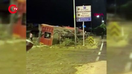 Niğde'de mera yangını Müdahale için yola çıkan itfaiyeciler kaza yaptı