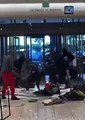 Etats-Unis: La police de Los Angeles a promis de sévir contre les pilleurs, après une série de vols organisés par des bandes qui ont dévalisé des magasins de luxe en plein jour