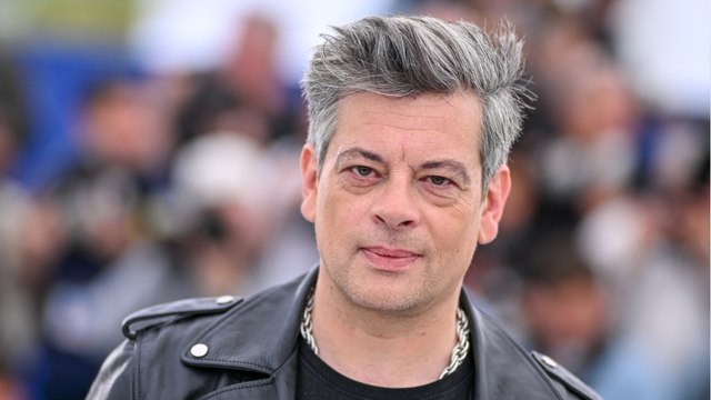 GALA VIDEO - Benjamin Biolay, cette photo qui le rend fou de rage : C'est immonde ce que vous faites