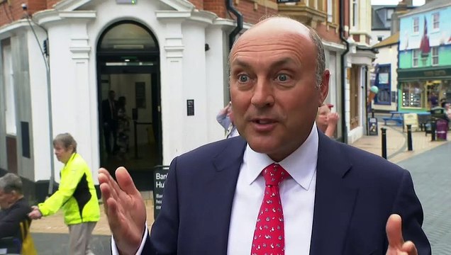 Banks face fines if they fail to provide free access to cash