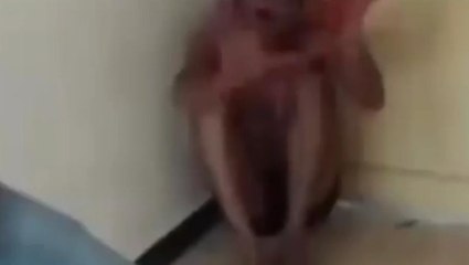 Video: बंद कमरे में युवक को किया नंगा, जमकर बरसाए लाठी डंडे और फिर..