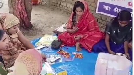 सारण: भाइयों की कलाई पर बंधेगी घास की राखियां, जानिए कौन कर रहा ऐसे इको फ्रेंडली प्रोडक्ट का निर्माण