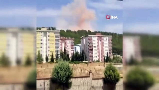 La dynamite qui a explosé lors de l'excavation des fondations a fissuré les murs des maisons ! 3 personnes qui pensaient que c'était un tremblement de terre sont tombées malades