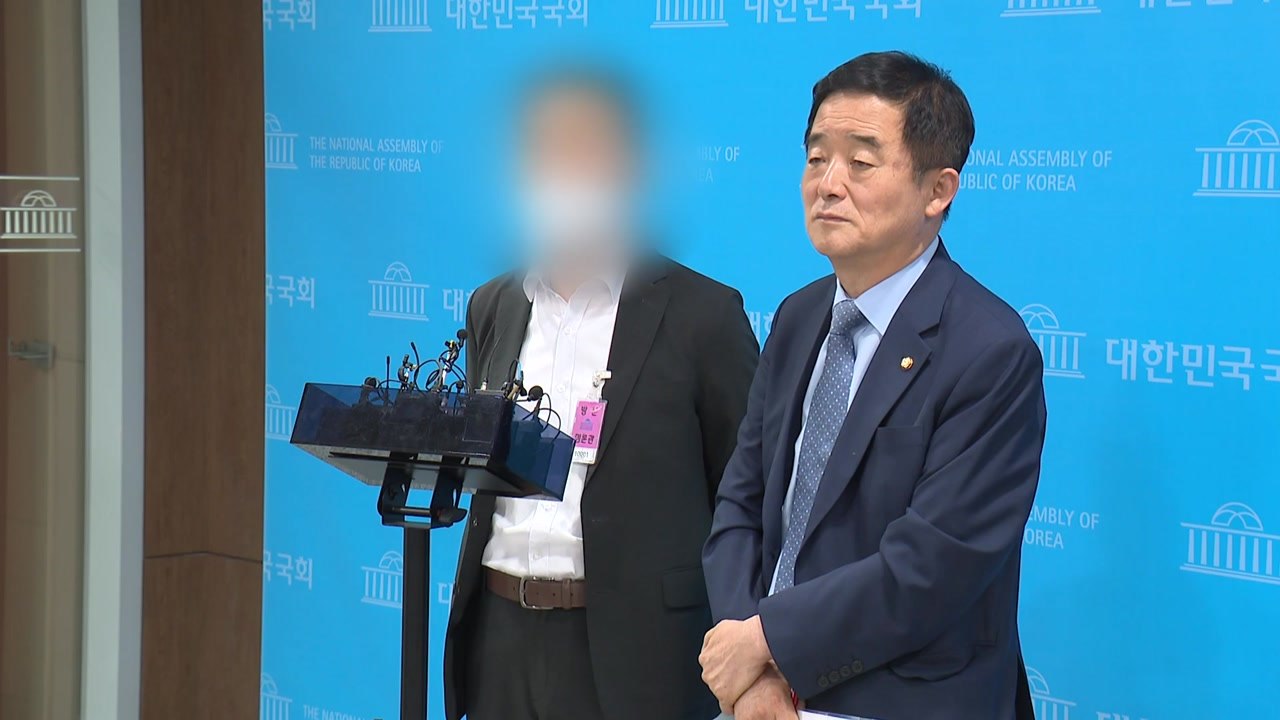 이동관 자녀 담임 교사 기자회견 "이 후보 아내 전화 왔었다" / YTN