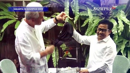 Momen Ganjar Hadiahkan Cak Imin Sepasang Lovebird Merah Hijau