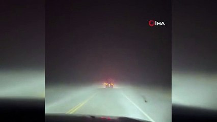 Kanada'da etkili olan orman yangınlarından dolayı Yellowknife şehri tamamen boşaltılıyor