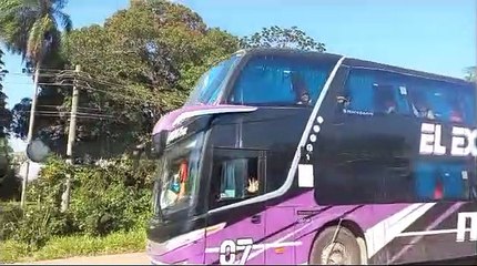 Delegación de ciudadanos argentinos logra pasar bloqueo en Buena Vista tras un cuarto intermedio