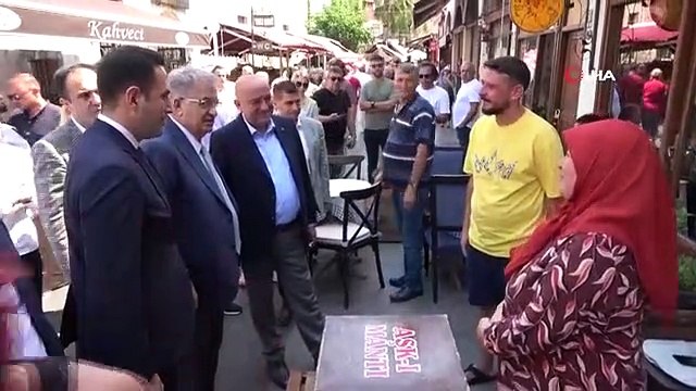 Le vice-président du parti AK Hayati Yazıcı a rendu visite à des commerçants à Çanakkale
