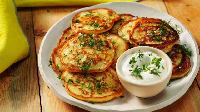 How to Make Fried Mashed Potato Cakes
