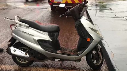 Mulher fica ferida ao cair de moto na Avenida Brasil no Coqueiral