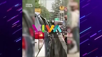 Nolong Orang Gak Tau Diri,Pengendara Motor Ini Ditinggal