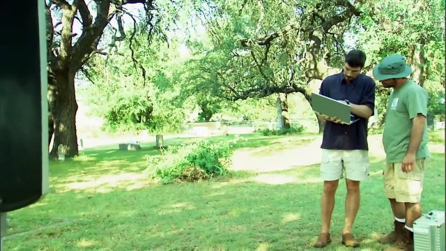 UFO Hunters Terrifying UFO Crash In Texas (S2, E4)