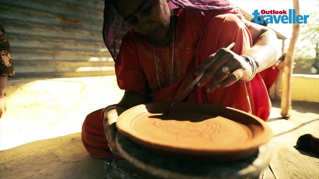 Khavda Painted Pottery in Rann of Kutch | Gujarat | Rann Utsav | Handicraft