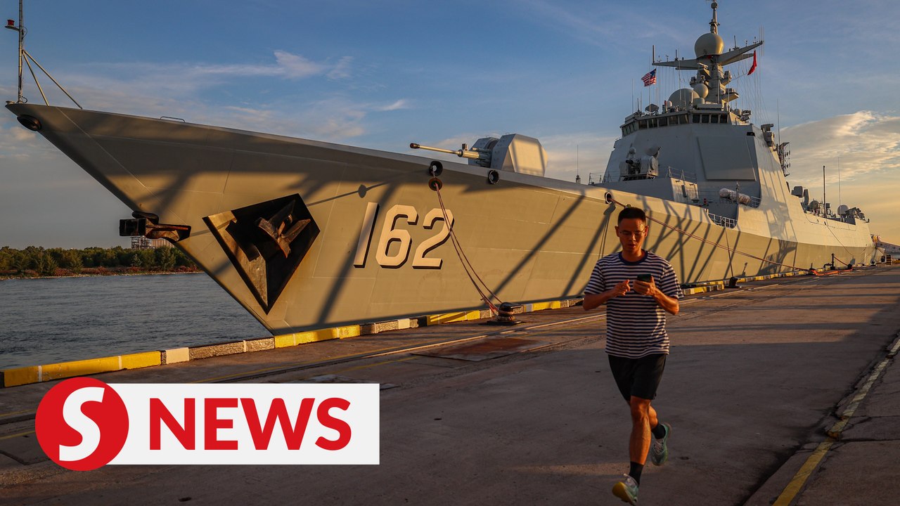 Chinese Navy ship docks at Port Klang
