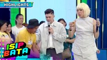It's Showtime hosts taste Madlang Hakot Raymond's taho | isip Bata