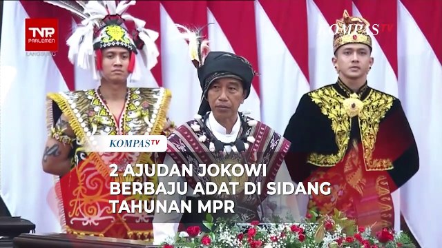 Gagah! Potret 2 Ajudan Jokowi Berbaju Adat di Sidang Tahunan MPR