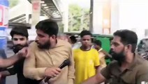 Pakistan Viral Video: 'Drunk' Cop Rides Bike With No Number Plate, Attacks & Abuses Reporter When Questioned