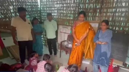 ఆదిలాబాద్: రేకుల షెడ్‌లో ప్రభుత్వ పాఠశాల విద్యార్థులకు బోధన