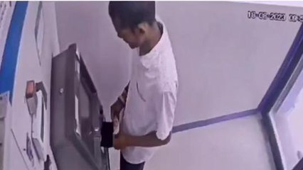 गया: महिला से एटीएम छीनकर भागा युवक, आधे घंटे के बाद निकाले लिए लाखों रूपये