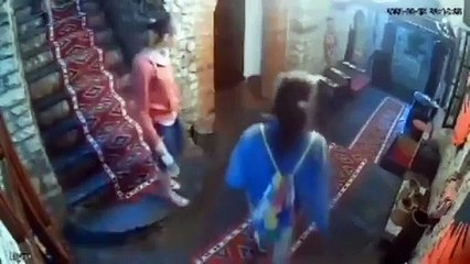 Albania: turisti italiani fuggono dal ristorante senza pagare
