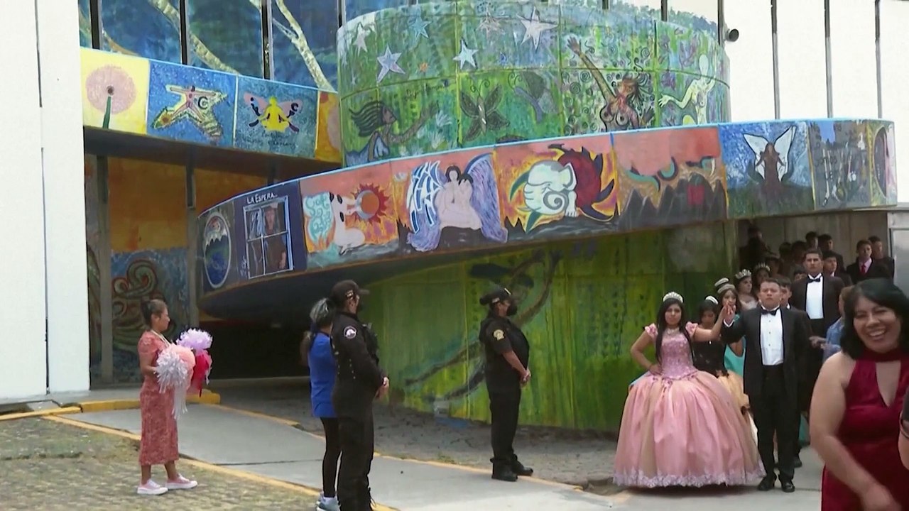 As "quinceañeras" das prisões mexicanas