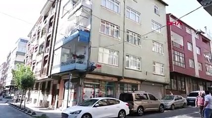 Esenler'de balkona çıktı "Beni kurtarın" diye bağırdı, kocası gözaltına alındı