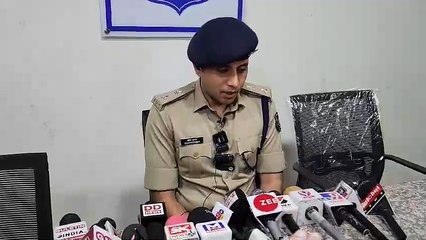 Gujarat video: कलक्टर के आपत्तिजनक वीडियो मामले में महिला एडीसी, उप तहसीलदार सहित तीन को पकड़ा