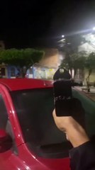 Traficantes empunham armas nas ruas de Santo Amaro