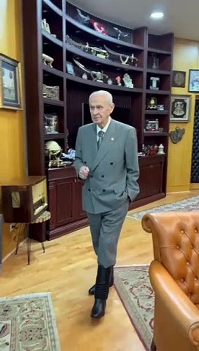 MHP'den Devlet Bahçeli videosu