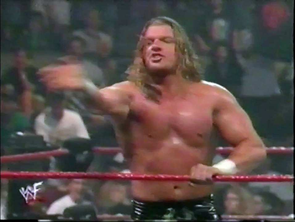Triple H of D-Generation-X Encourages WWE Fan to Flash Her Boobs at WWF  'Raw is War' event (July 20, 1998) - video Dailymotion