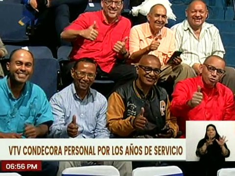 Trabajadores recibieron condecoración por años de servicio con motivo a los 59 años de VTV