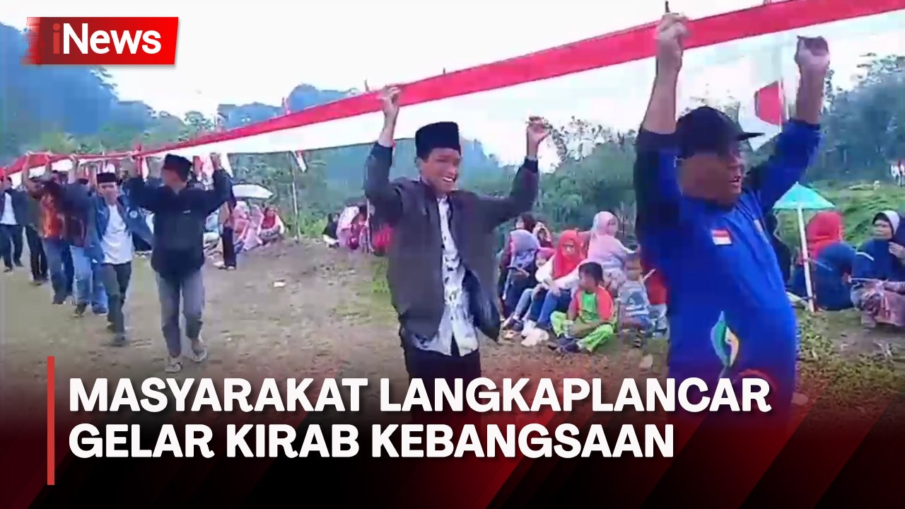 Warga Langkaplancar Bentangkan Merah Putih Sepa...