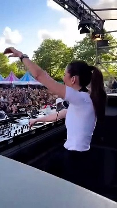 Dj Remix songs video please subscribe