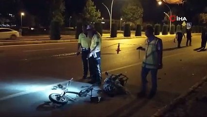 Otomobil ve elektrikli motosiklet çarpıştı: 1 ölü