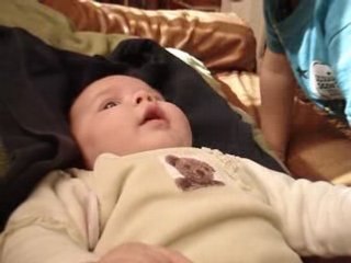 Matthias et Maë-Lou (bisous)