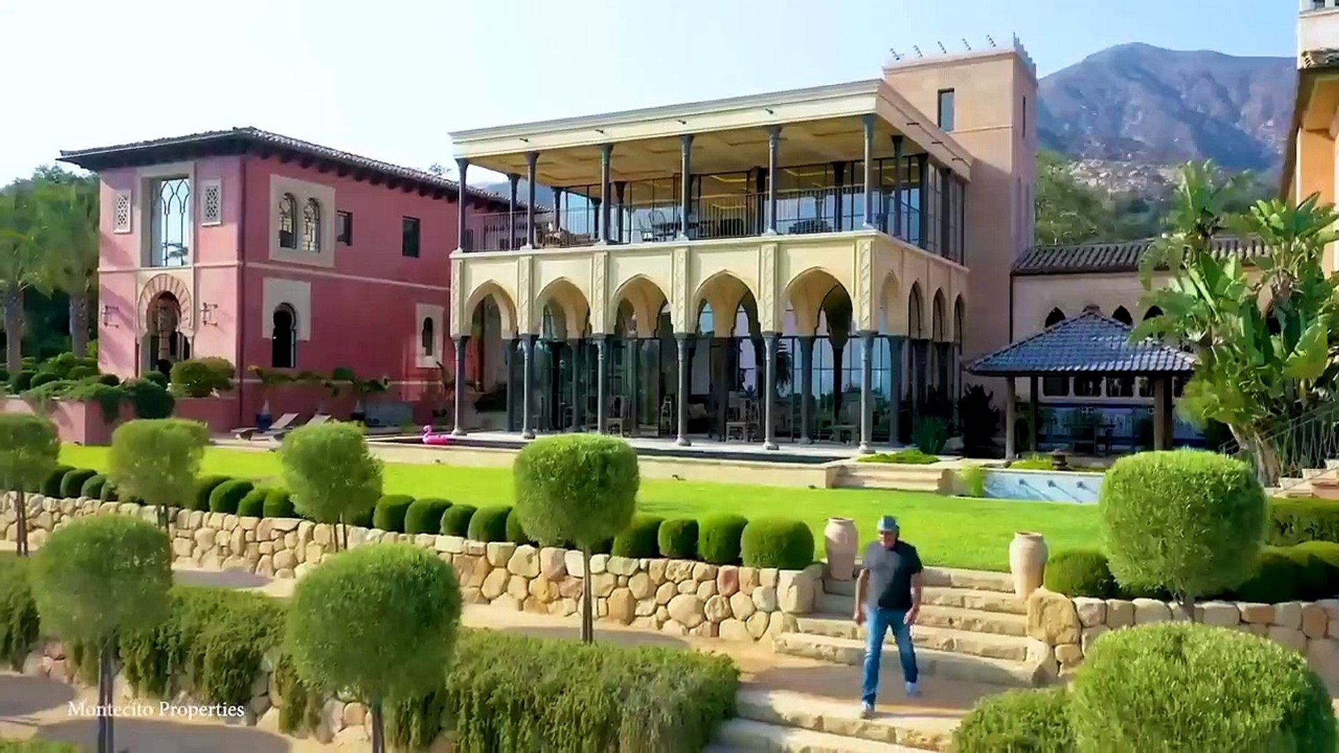 15 Most Extravagant Celebrity Homes
