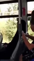 Belediye otobüsünde çarşaflı kadına iğrenç saldırı: Burası Türkiye, peçeni al git