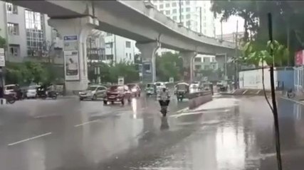 హైదరాబాద్‌లో భారీ వర్షం..అప్రమత్తంగా ఉండాలని జీహెచ్‌ఎంసీ హెచ్చరిక