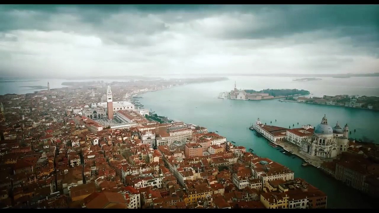 La prochaine aventure du meilleur détective au monde sera un film d'horreur et il effraie déjà les acteurs sur le tournage ! :