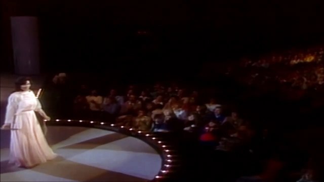 LORETTA LYNN — Country Feelings | from LORETTA LYNN: Country Feelings – Live