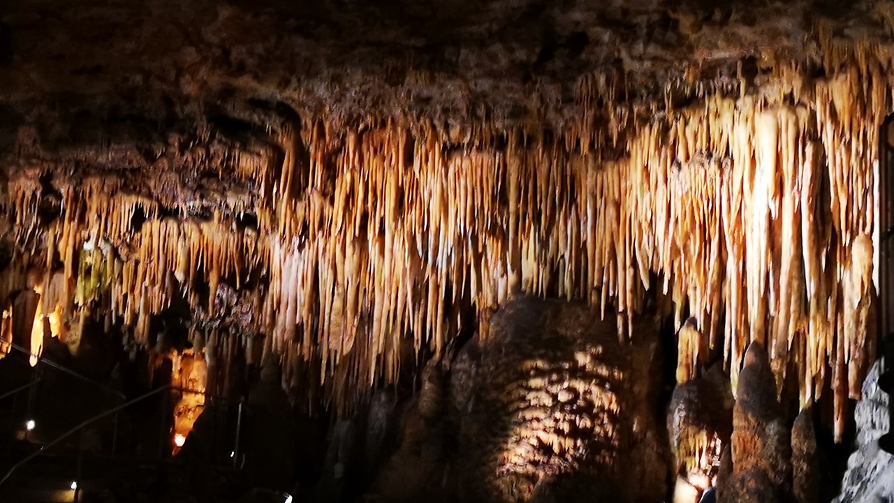 Tips-4-Trips - #Tip7 -- Gouffre de Proumeyssac in just a Minute